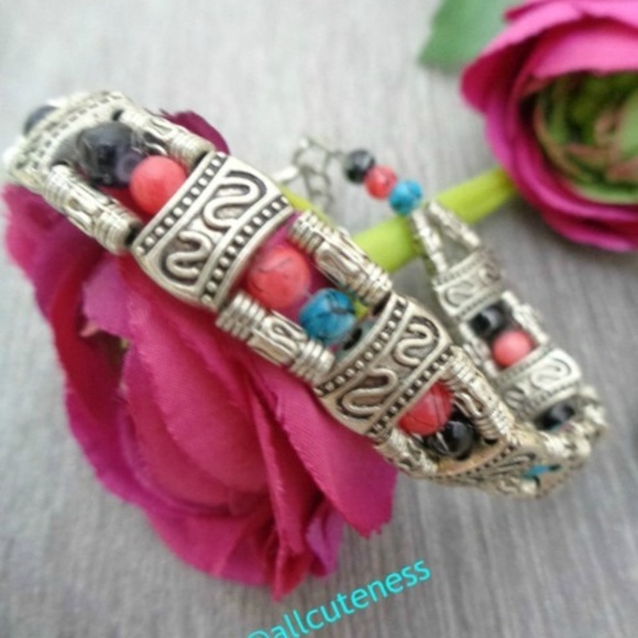 Jewelry - 🎀 Cute Beaded Bracelet